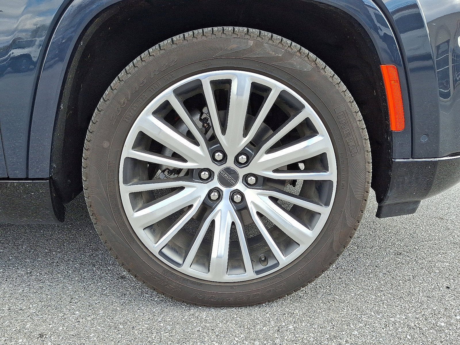 Used 2024 Jeep Grand Wagoneer Series III image 8