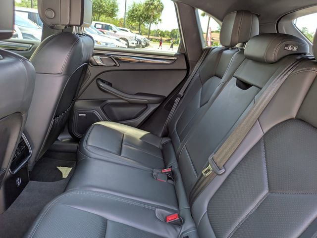 Used 2021 Porsche Macan image 17