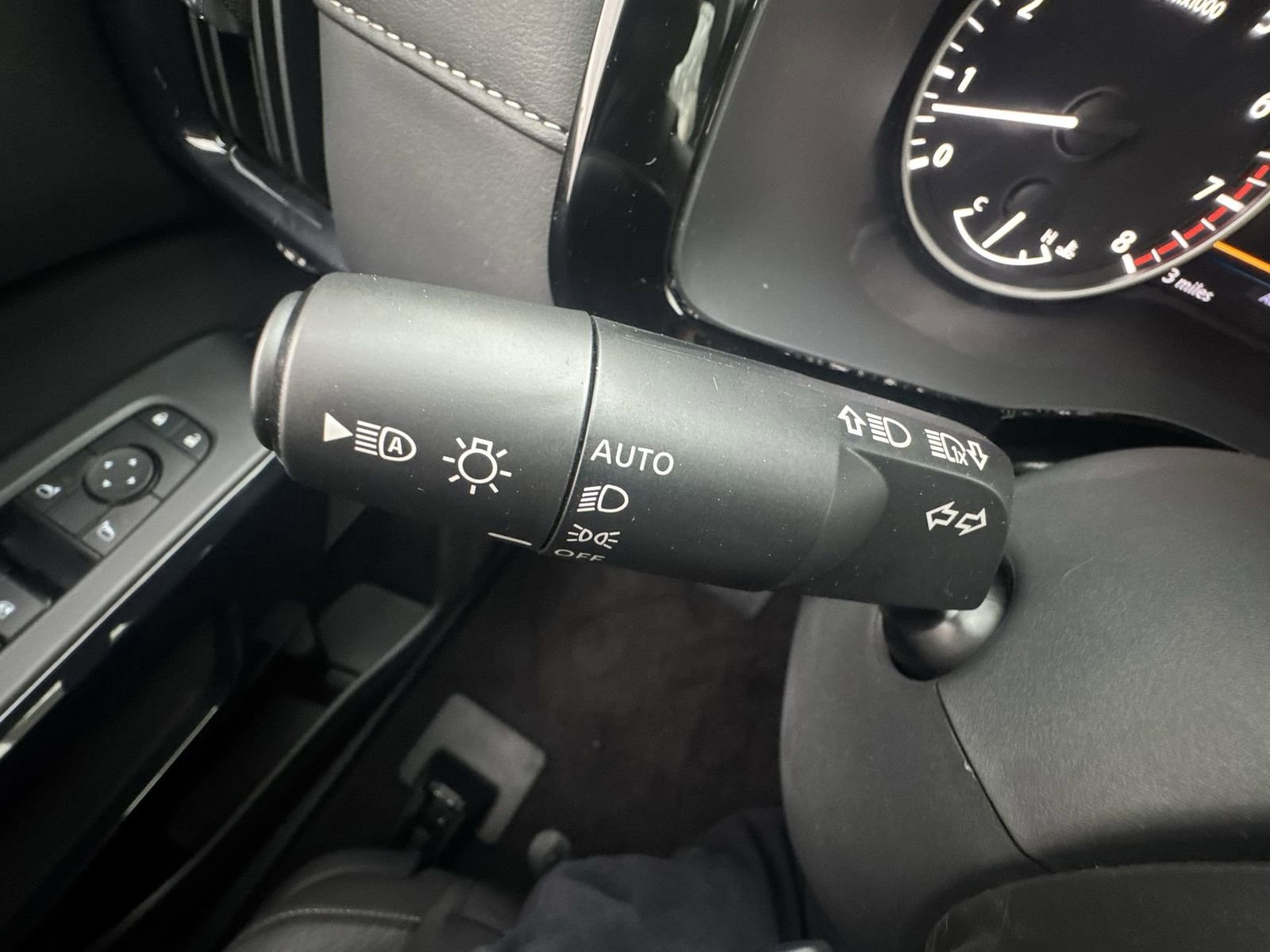 New 2026 Nissan Pathfinder SV image 21