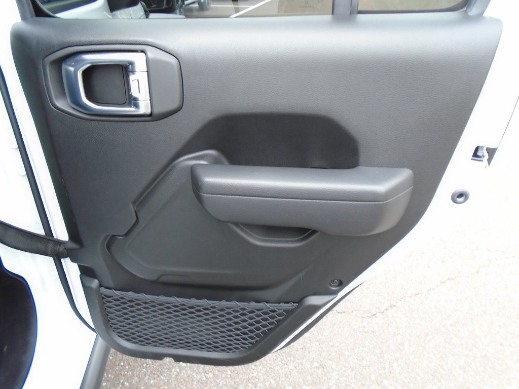 Used 2026 Jeep Gladiator Mojave AWD/4WD image 8