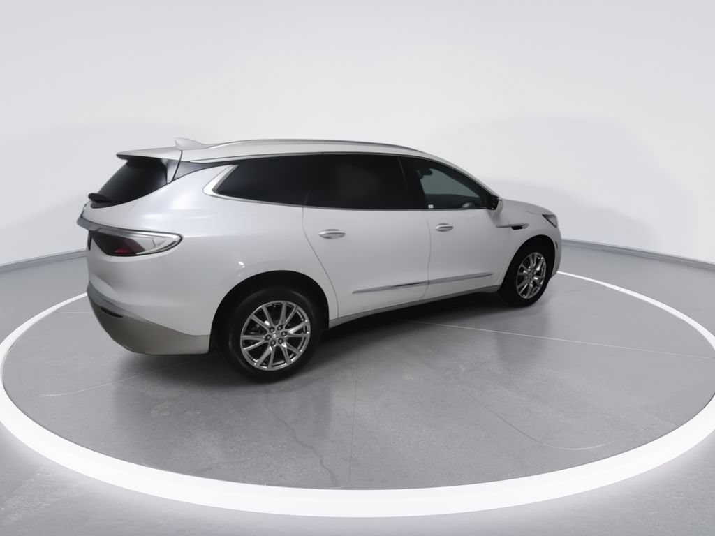 Used 2023 Buick Enclave Essence w/ Experience Buick Package FWD image 5