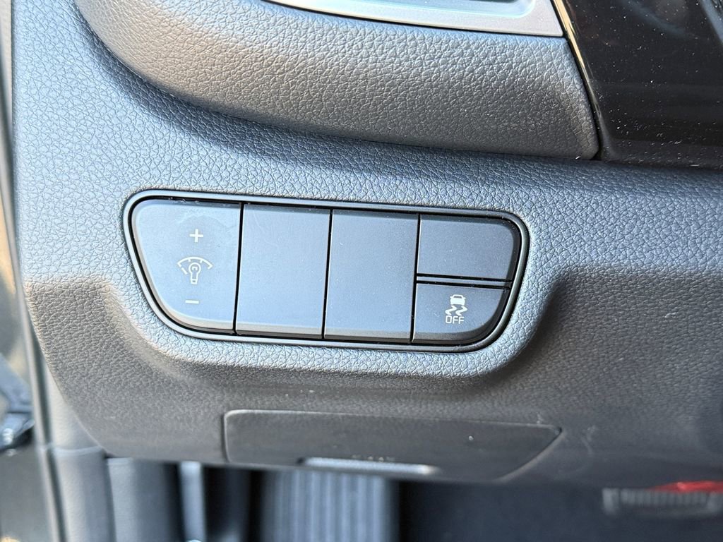 New 2025 Kia Seltos X-Line image 21