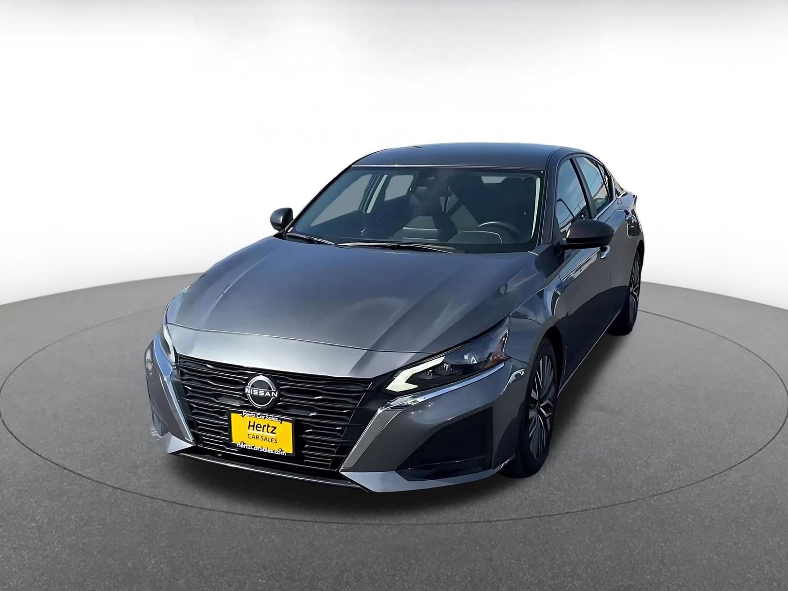Used 2025 Nissan Altima 2.5 SV FWD image 6