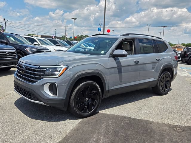 New 2026 Volkswagen Atlas SE FWD image 3