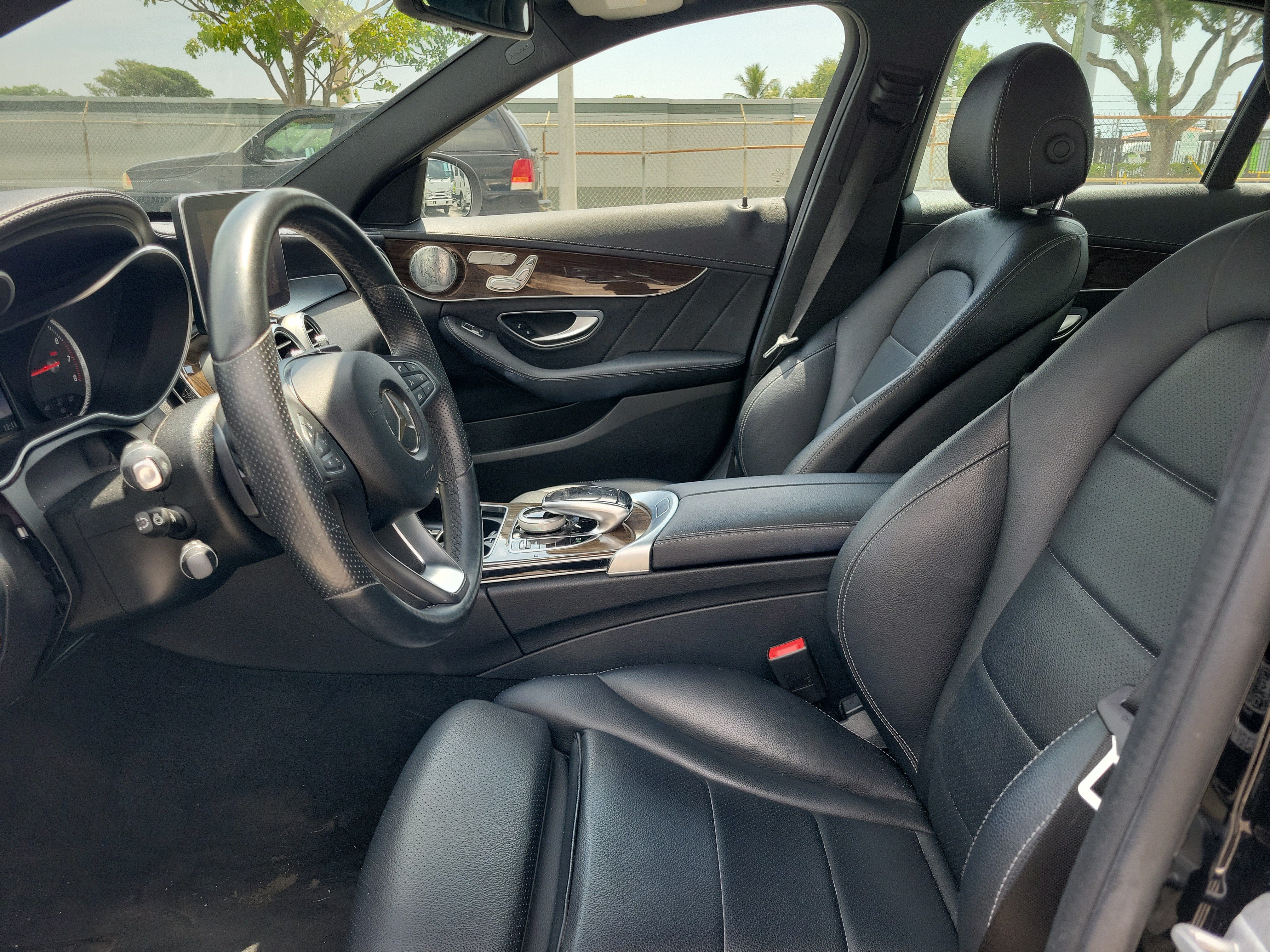 Used 2016 Mercedes-Benz C 300 4MATIC Sedan w/ Multimedia Package image 20