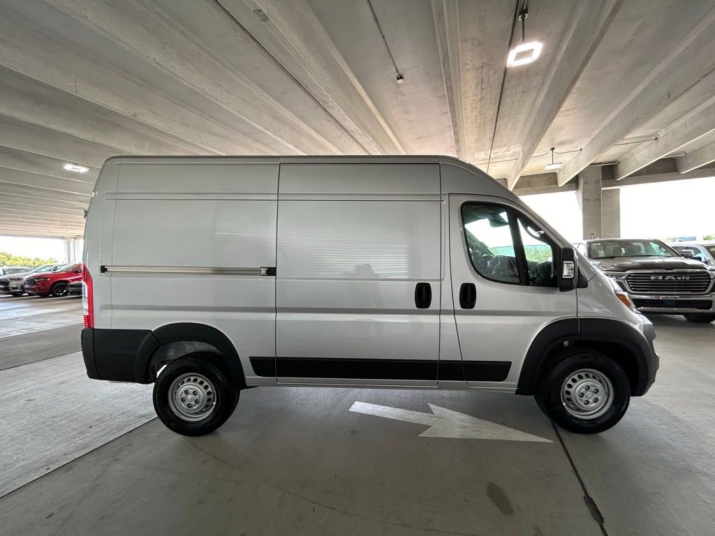 Used 2025 RAM ProMaster 1500 FWD image 3