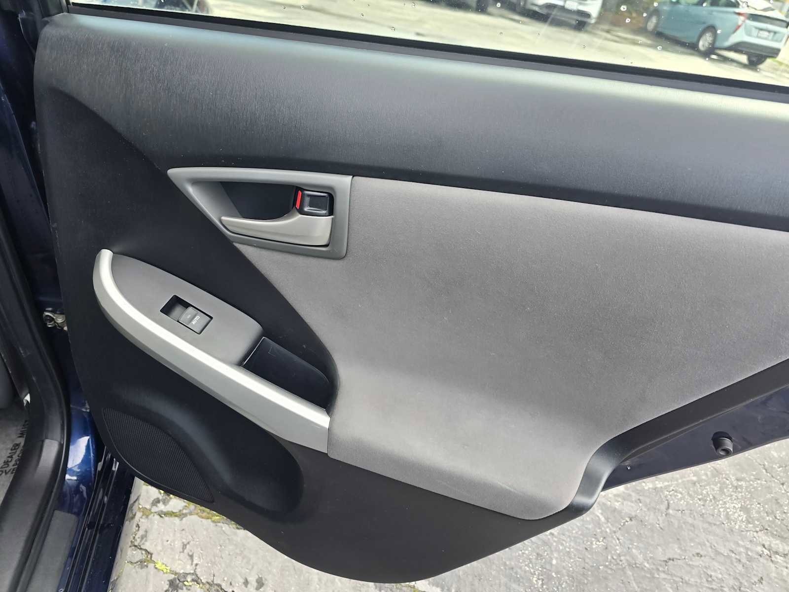 Used 2013 Toyota Prius Three image 13