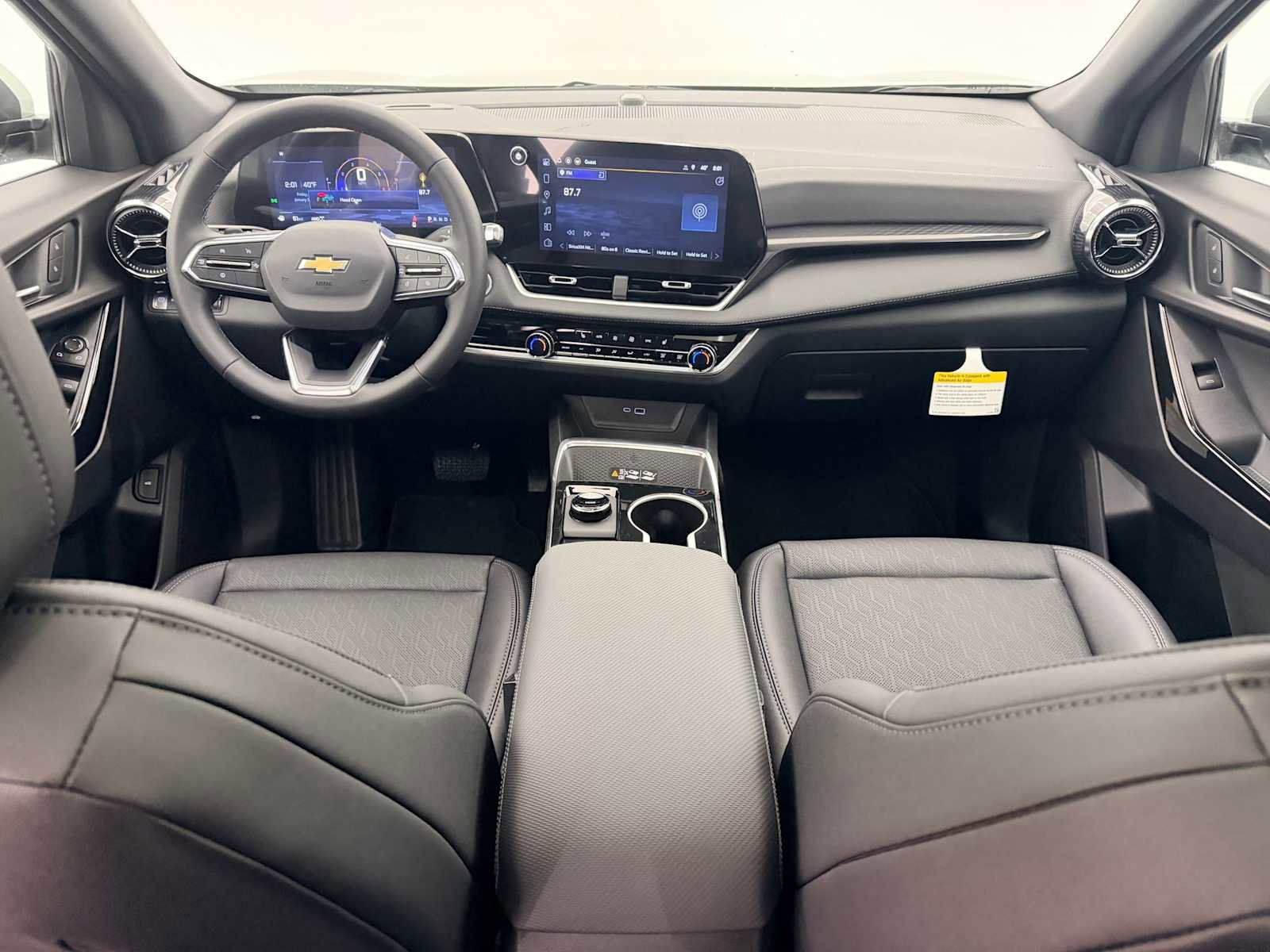 New 2026 Chevrolet Equinox LT w/ Convenience Package II image 15