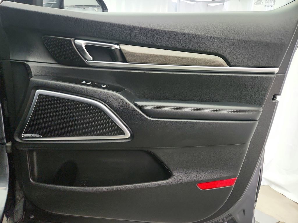 Used 2022 Kia Telluride SX image 40