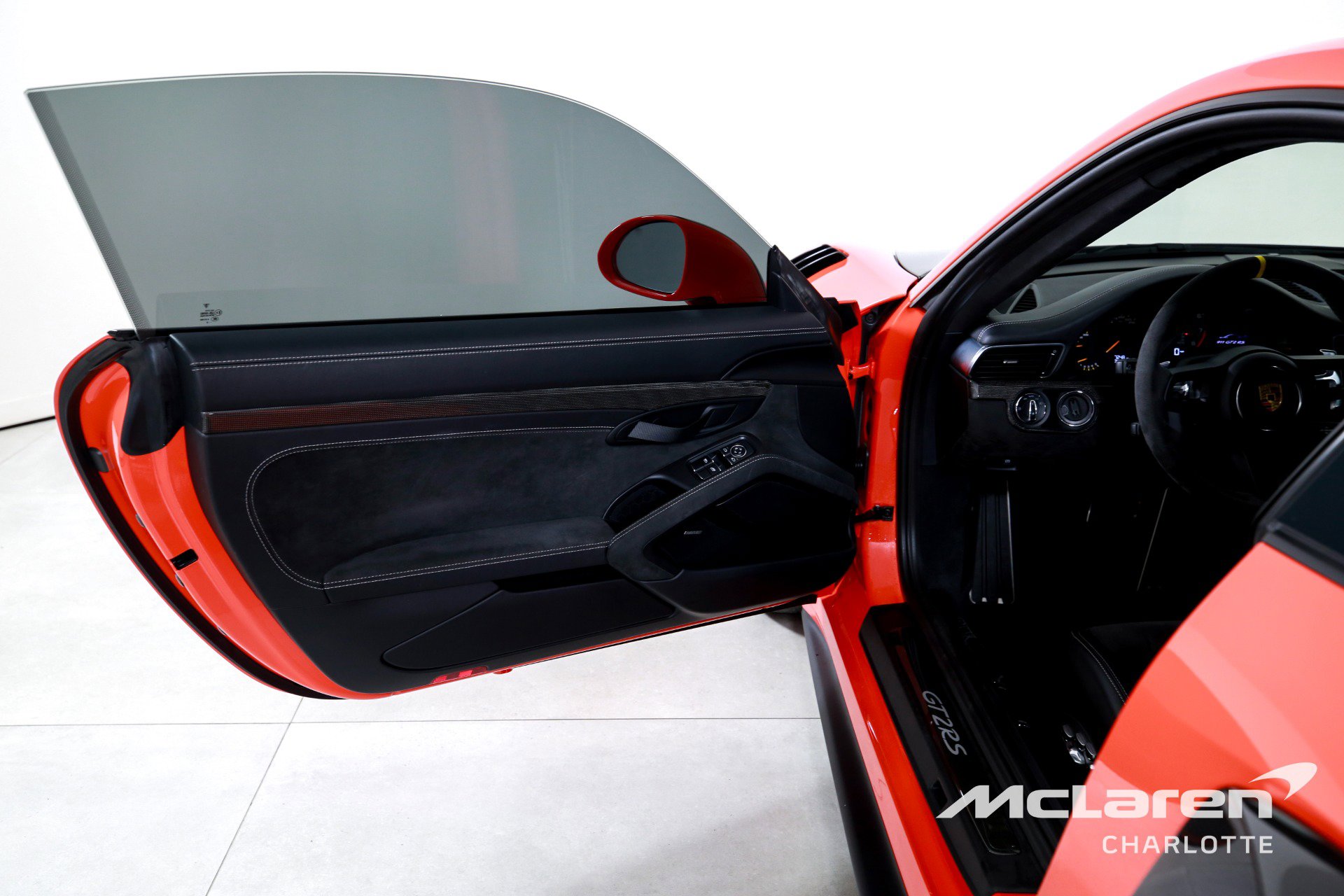 Used 2018 Porsche 911 GT2 RS RWD image 10