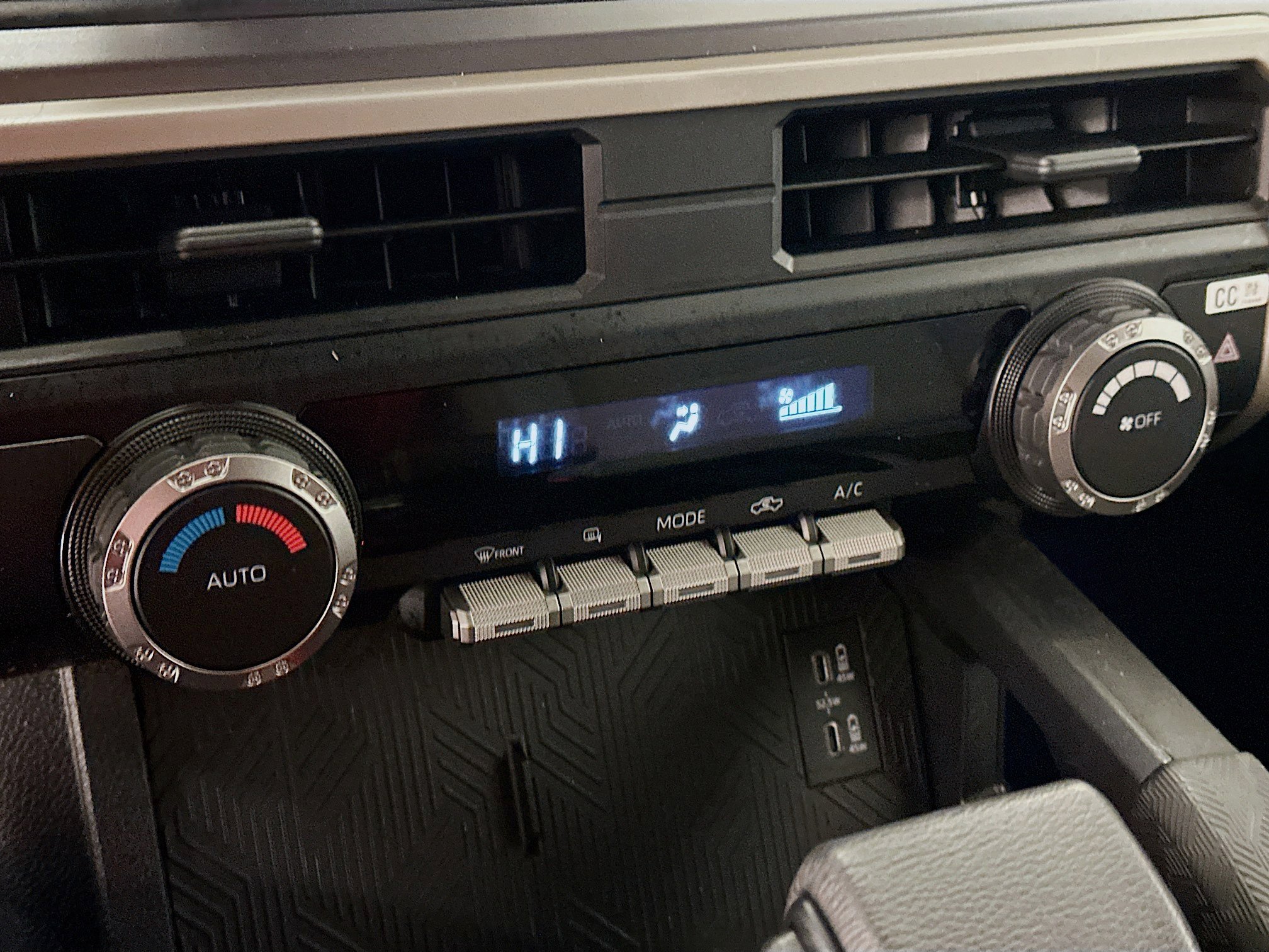 Used 2025 Toyota Tacoma TRD Off-Road image 24