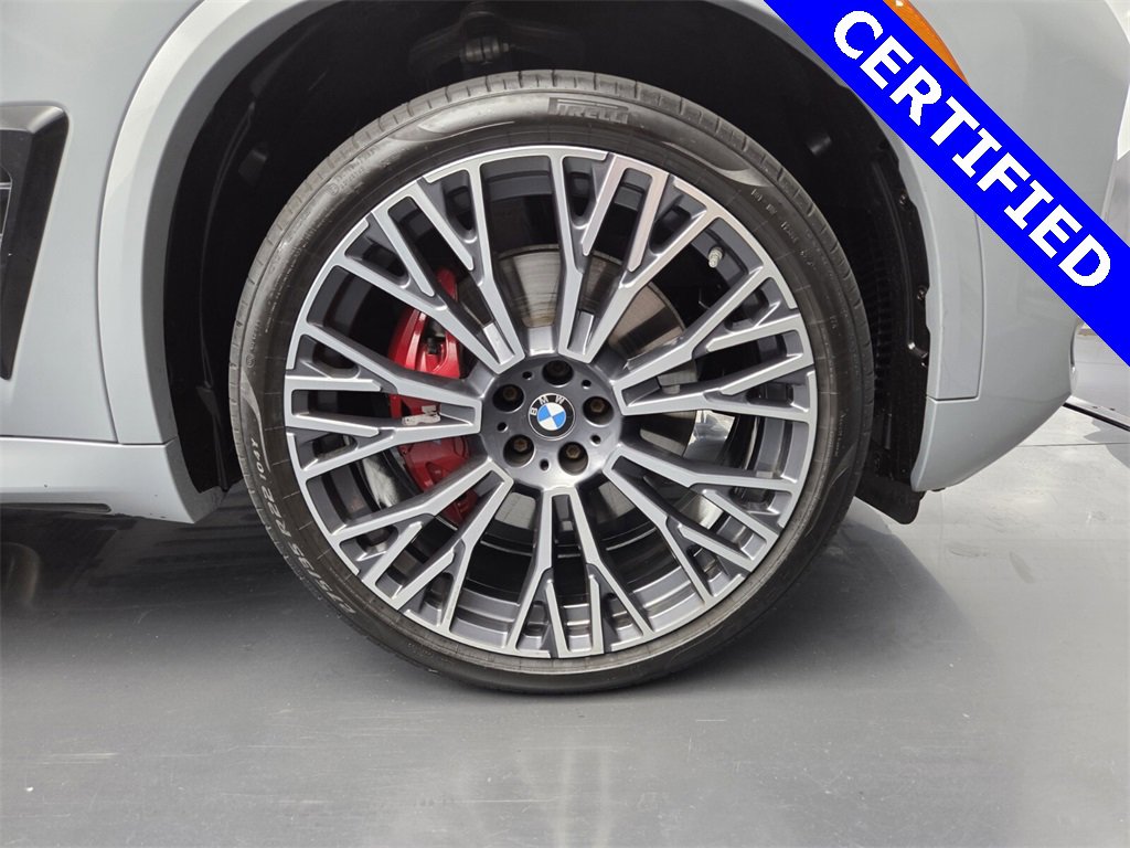 Used 2024 BMW X5 xDrive40i w/ M Sport Package image 11