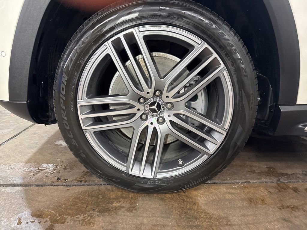 Certified 2023 Mercedes-Benz GLS 450 4MATIC image 22