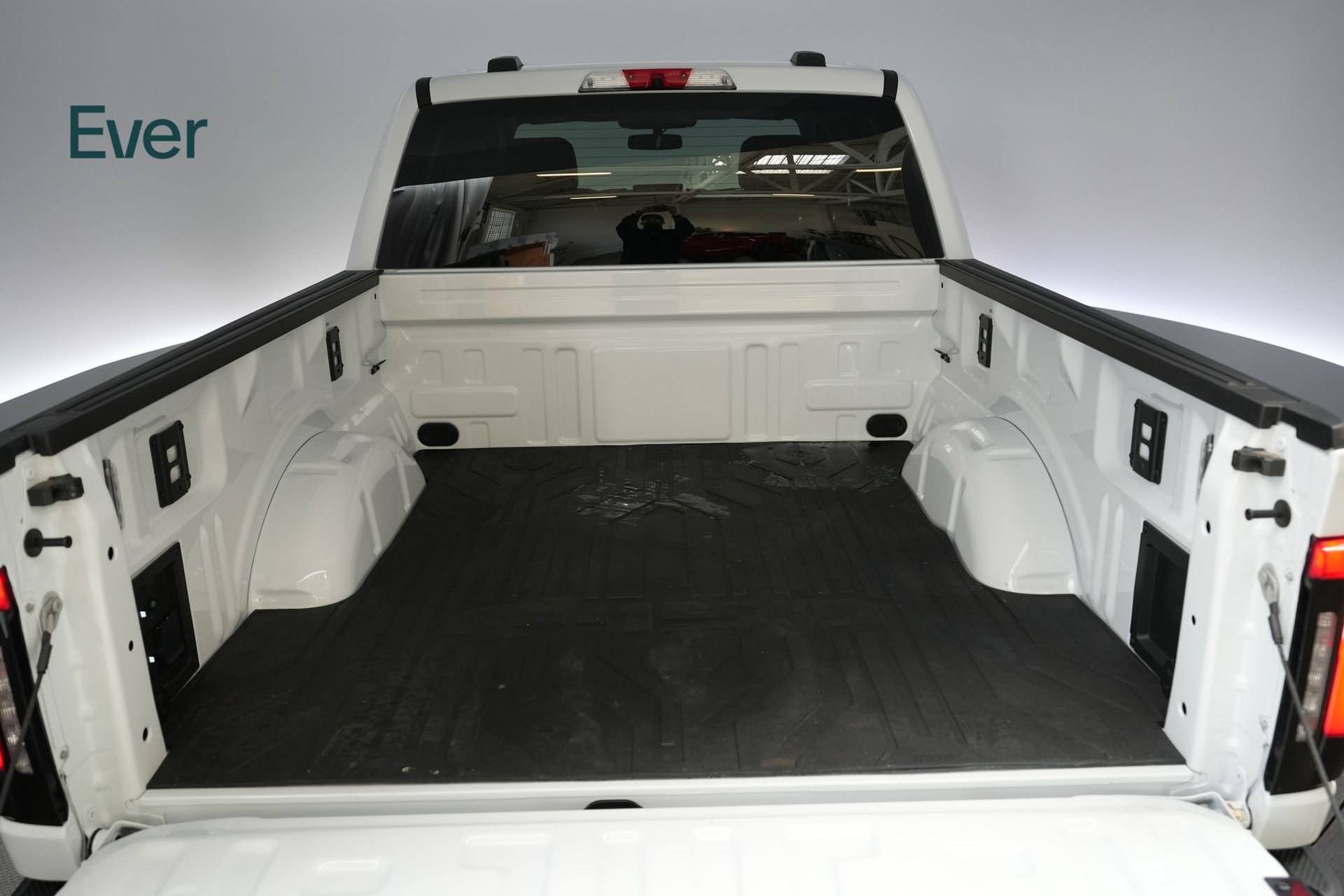 Used 2025 Ford F150 Lightning Flash image 8