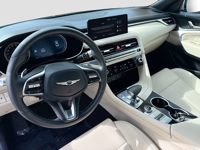 Used 2026 Genesis G70 2.5T image 9
