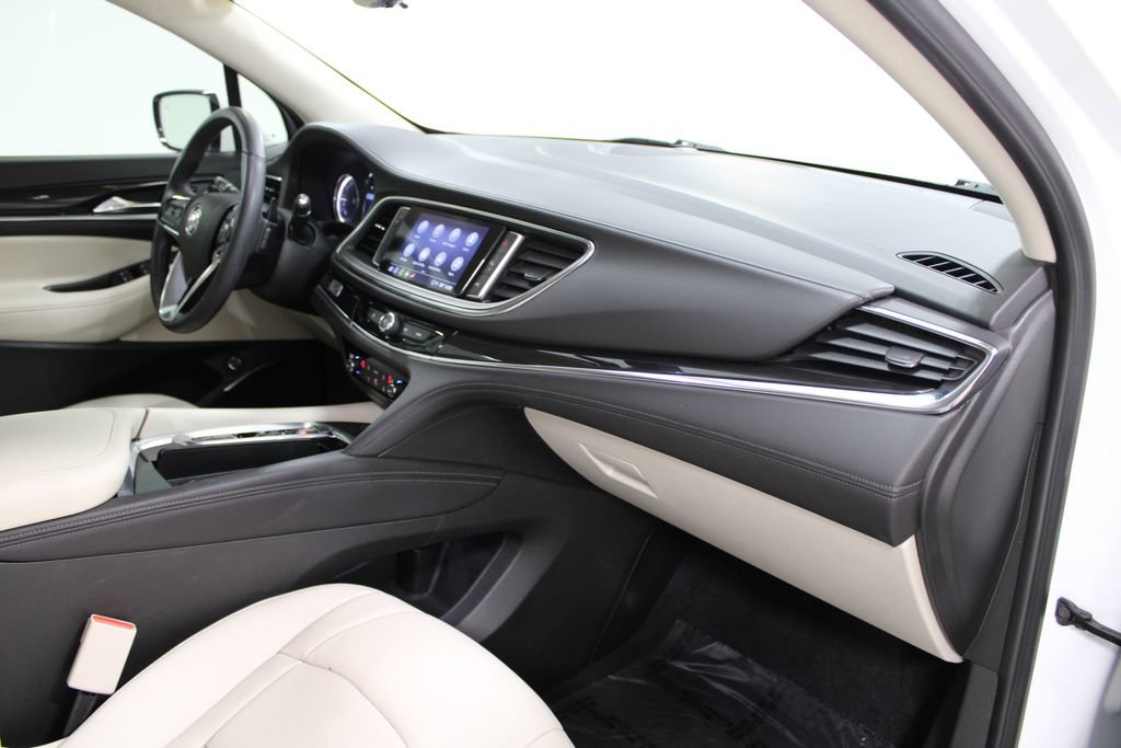Used 2024 Buick Enclave Essence w/ Technology Package image 29