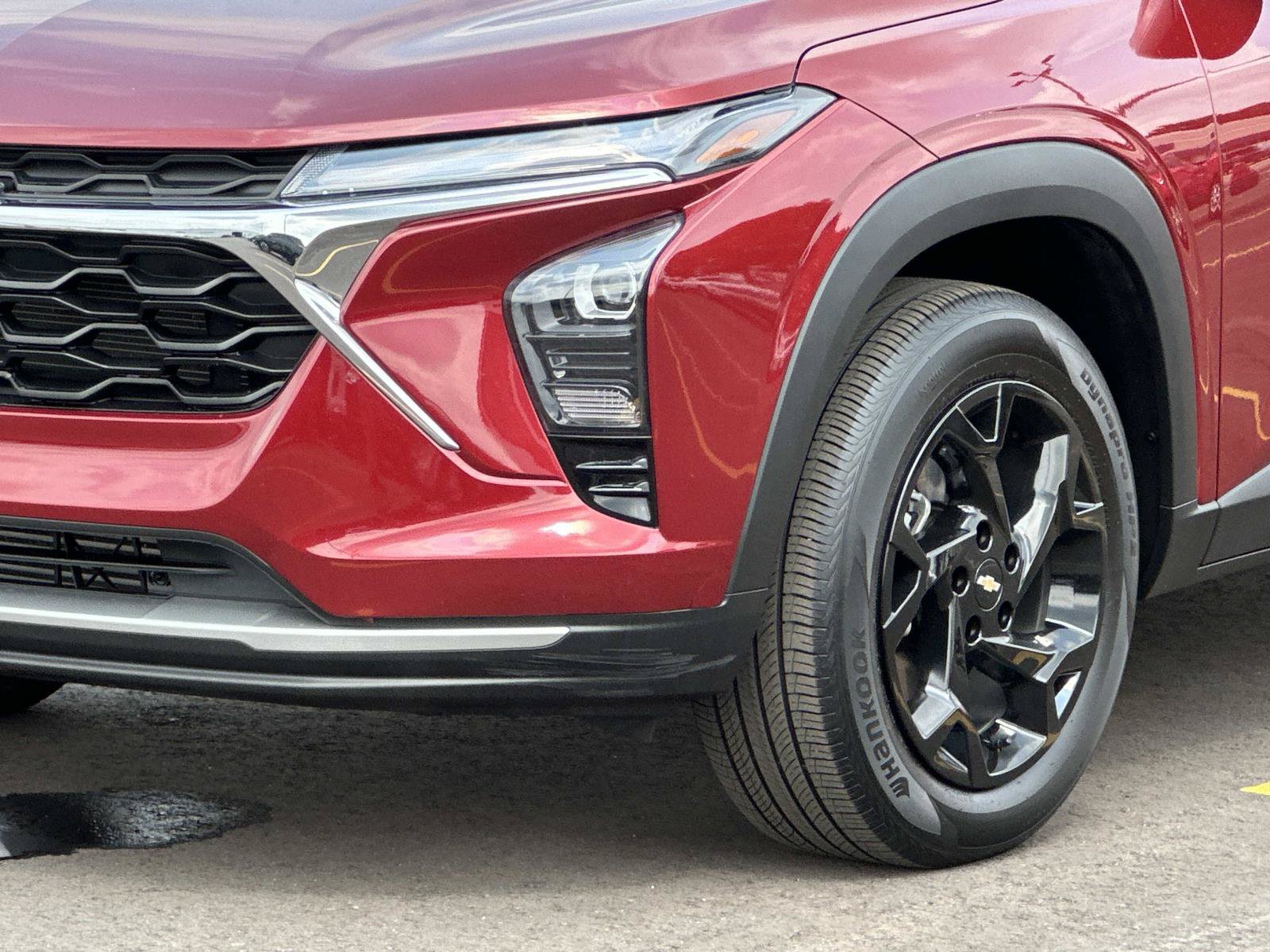 Certified 2024 Chevrolet Trax LT w/ Driver Confidence Package FWD image 7