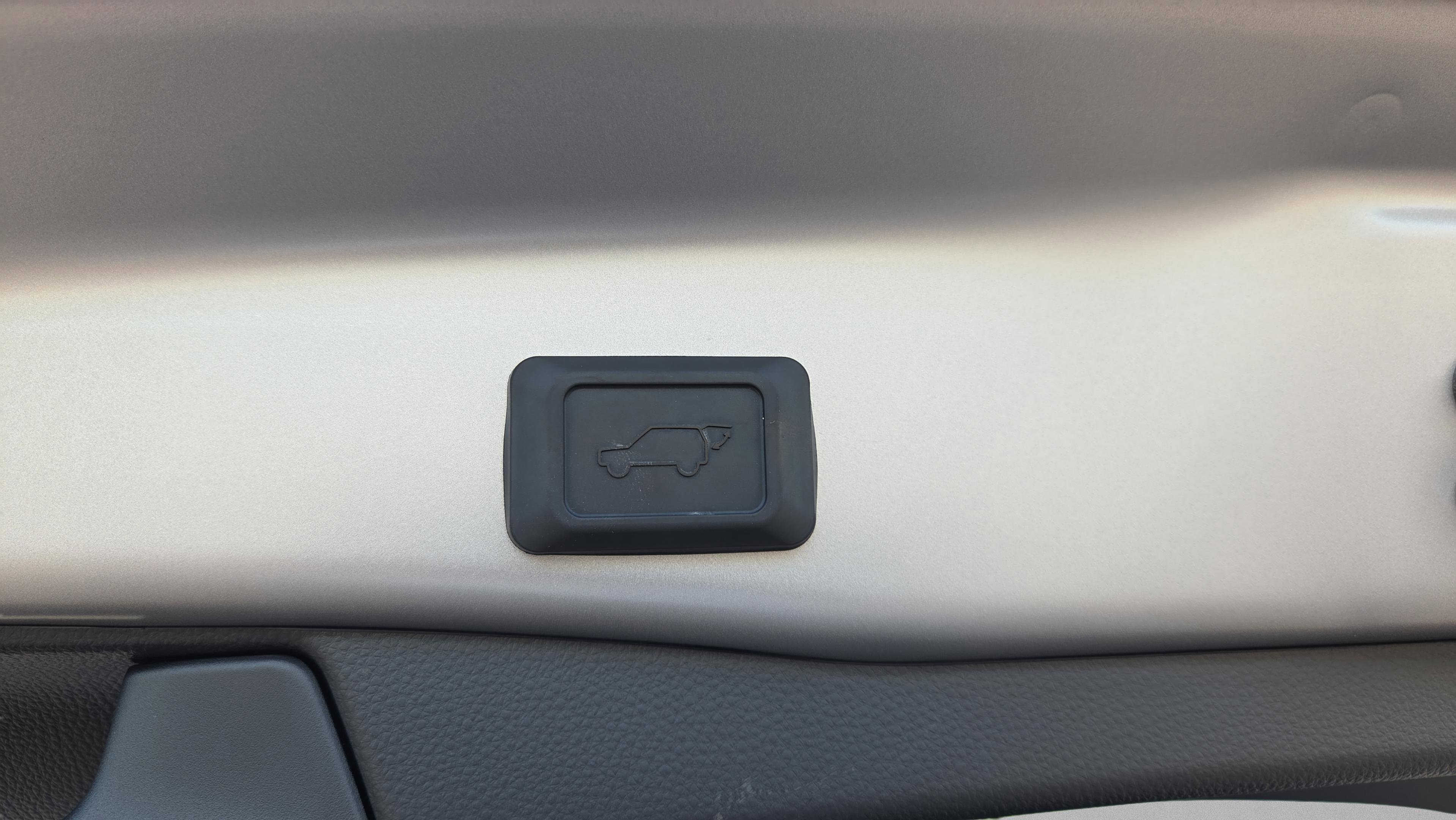 Certified 2025 Toyota RAV4 XSE image 11