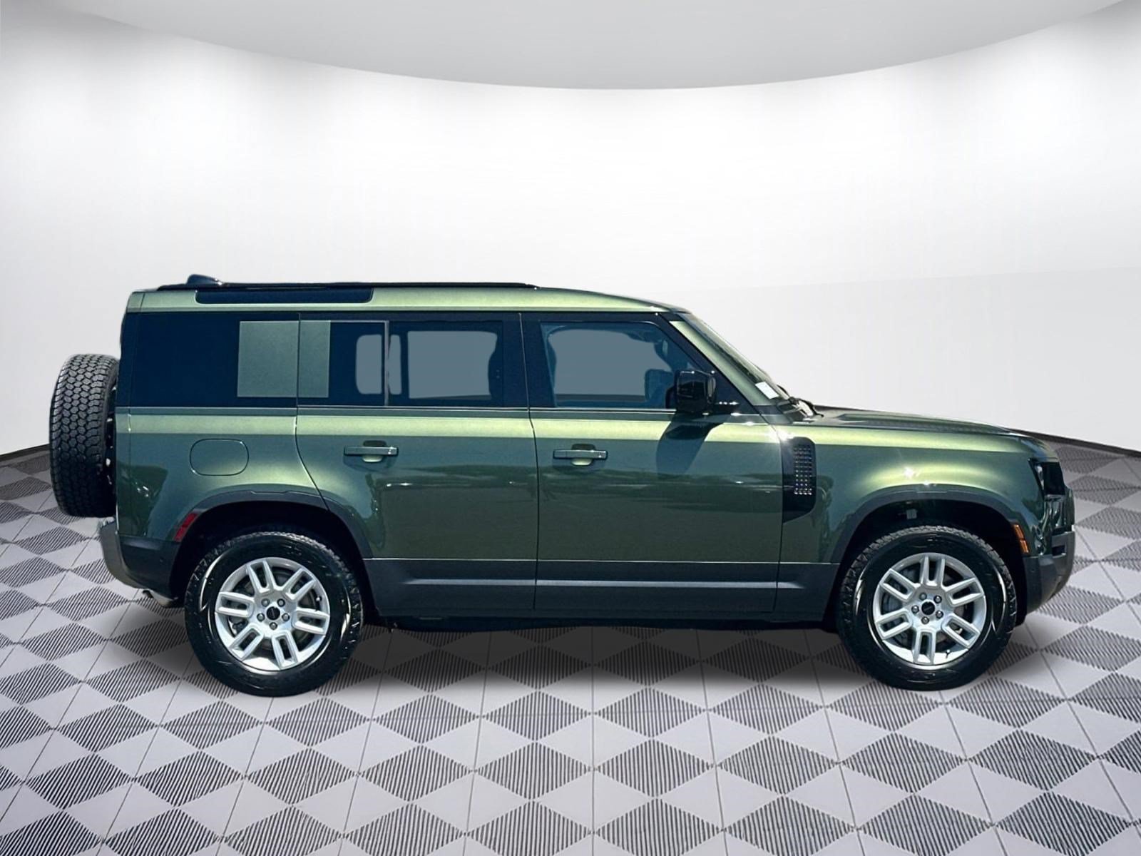 New 2026 Land Rover Defender 110 S AWD/4WD image 5