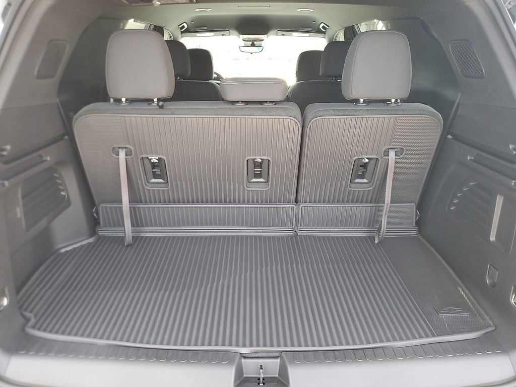 New 2026 Chevrolet Traverse LT w/ Driver Confidence Package image 6