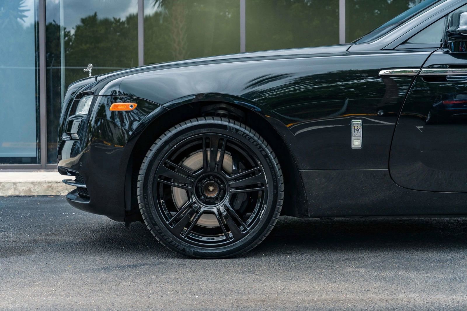 Used 2015 Rolls-Royce Wraith RWD image 7