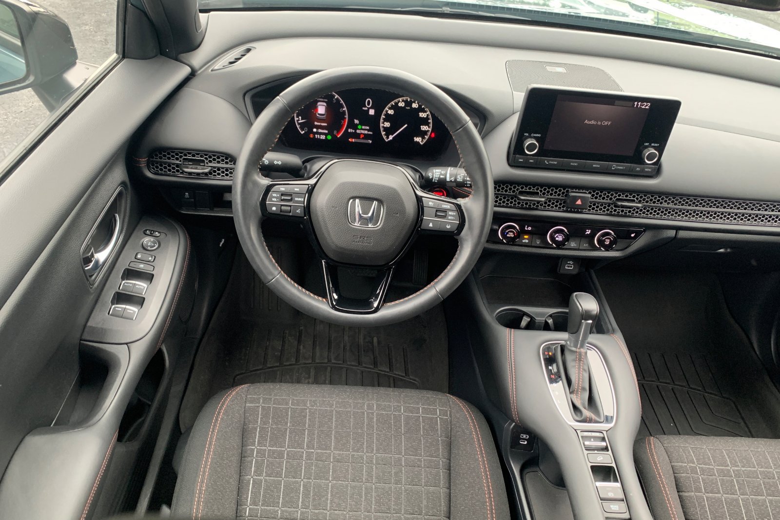 Used 2025 Honda HR-V Sport image 18