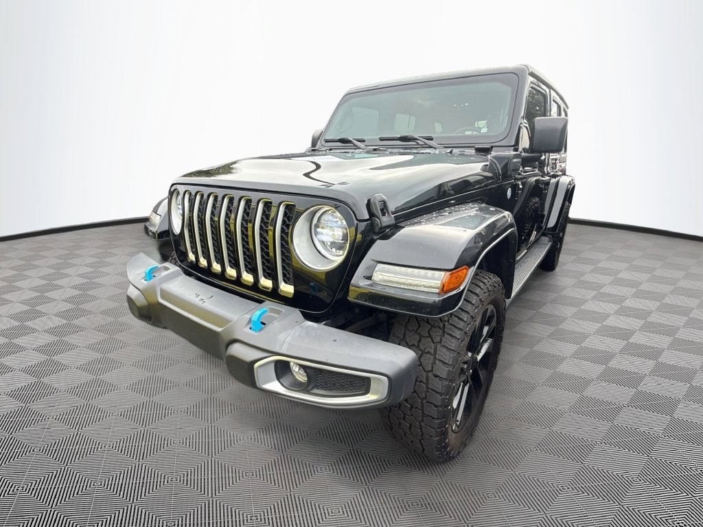 Certified 2023 Jeep Wrangler Unlimited Sahara w/ Cold Weather Group AWD/4WD image 2