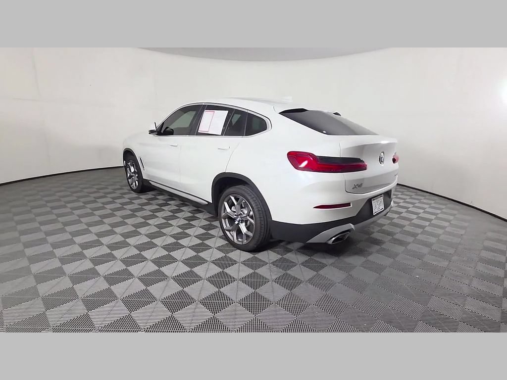 Used 2025 BMW X4 xDrive30i AWD/4WD image 44