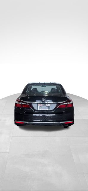 Used 2016 Honda Accord EX image 4