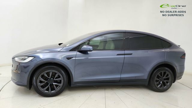 Used 2023 Tesla Model X image 3