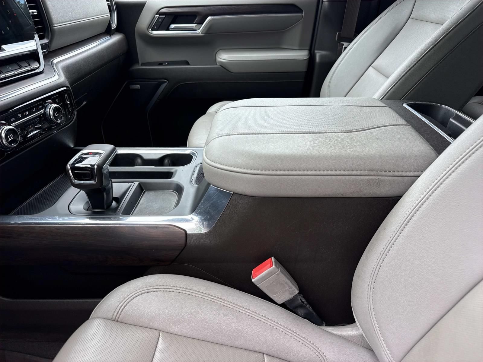 Used 2023 GMC Sierra 1500 SLT w/ SLT Premium Package AWD/4WD image 19