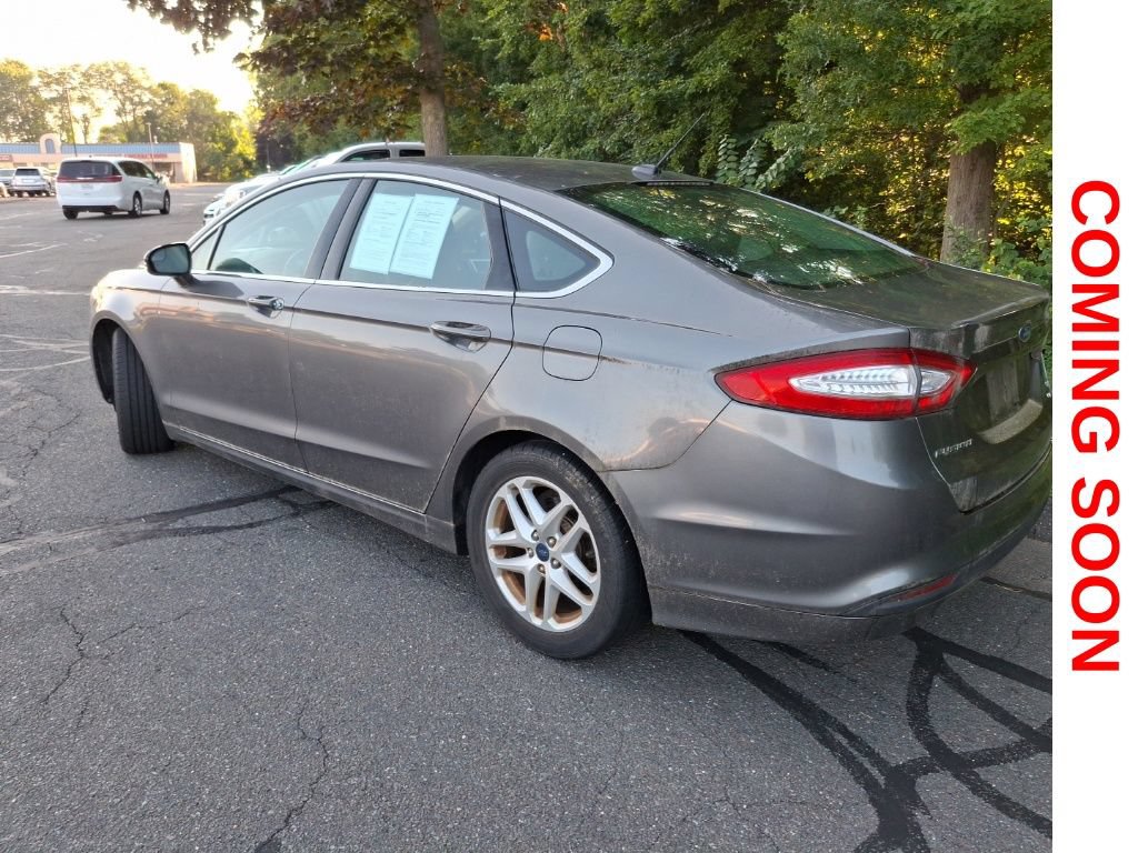 Used 2014 Ford Fusion SE w/ Equipment Group 202A FWD image 8