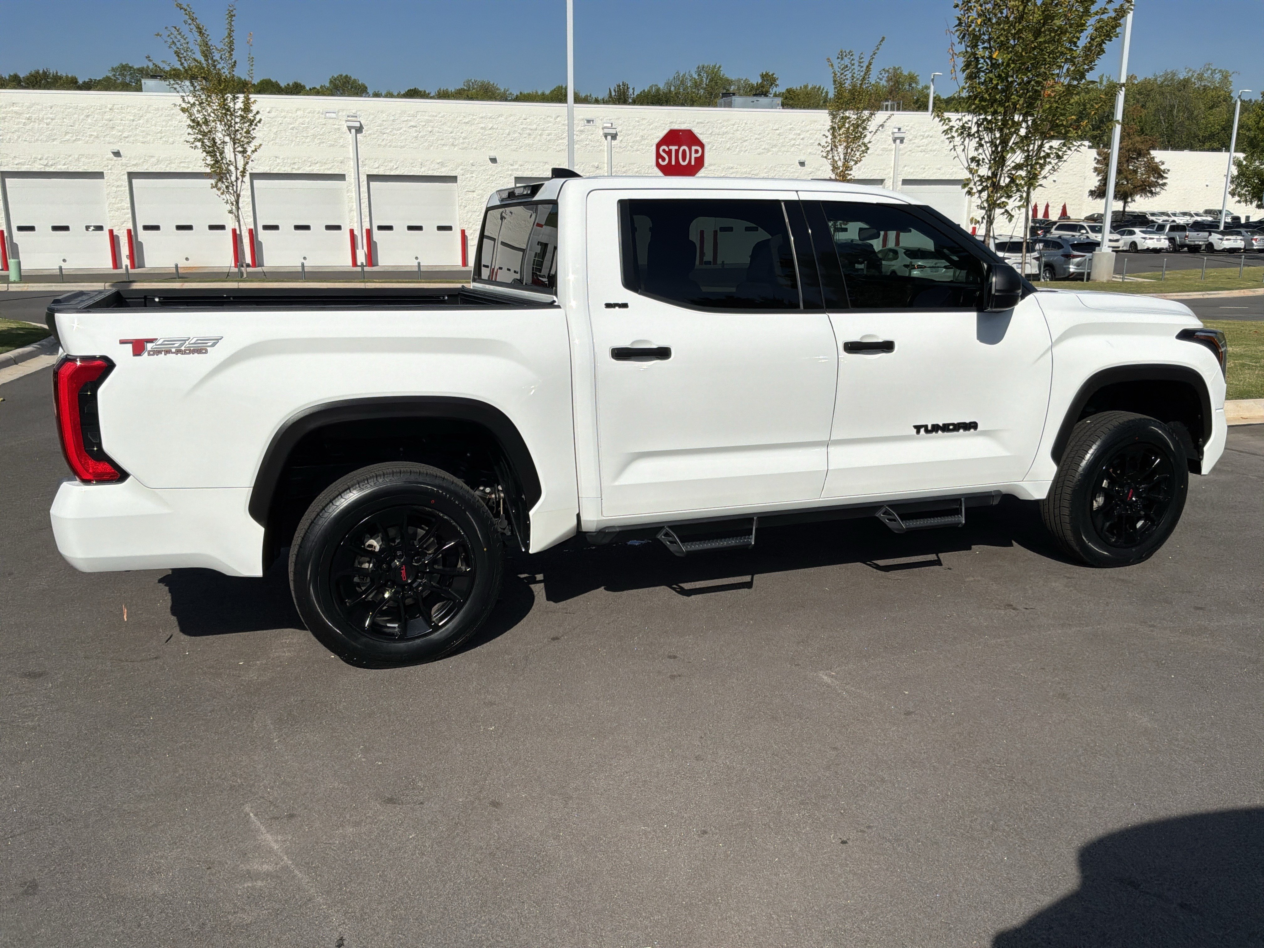 Used 2023 Toyota Tundra SR5 AWD/4WD image 11