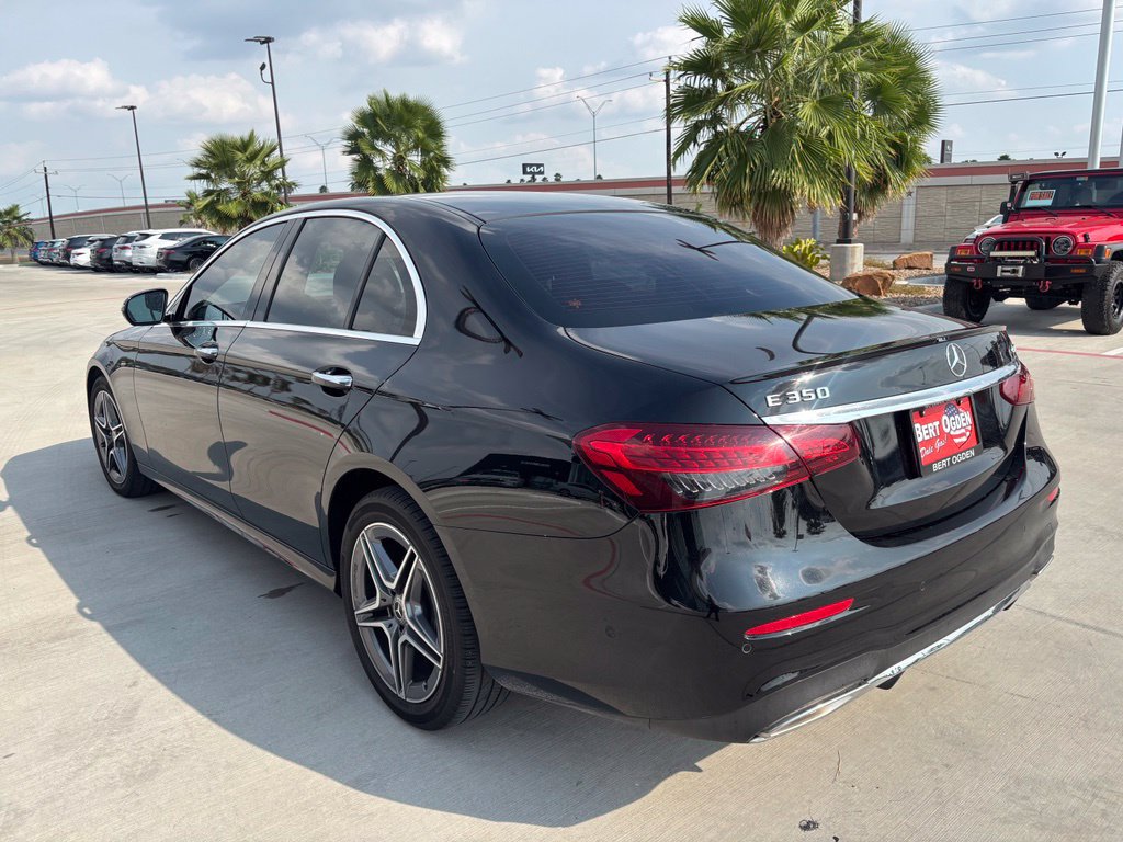 Used 2023 Mercedes-Benz E 350 4MATIC Sedan image 4