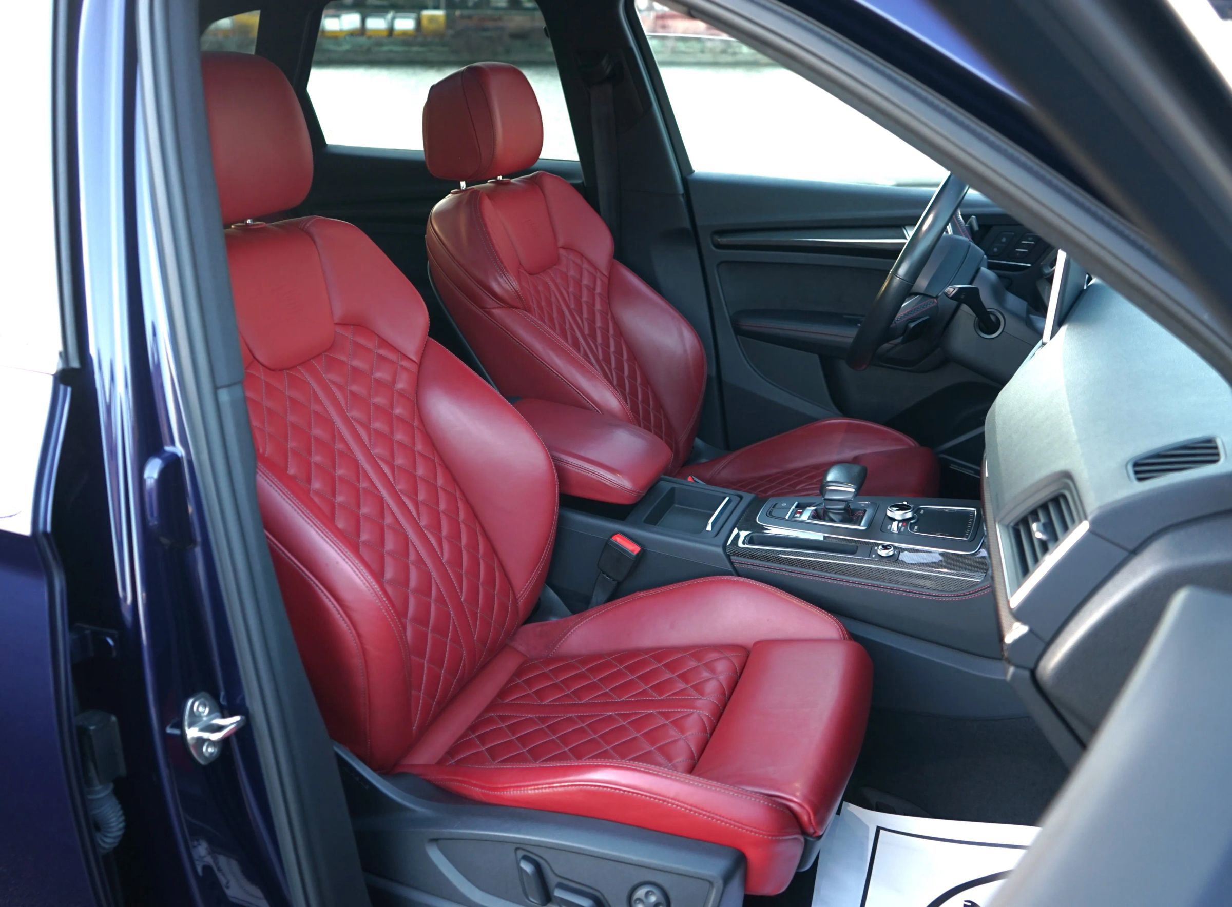 Used 2018 Audi SQ5 Premium Plus w/ S Sport Package image 32