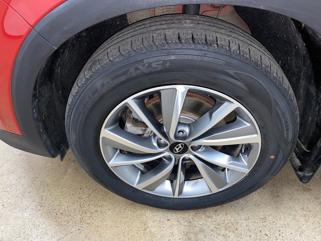 Used 2019 Hyundai Santa Fe Limited AWD/4WD image 19