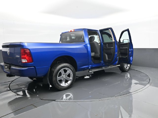 Used 2018 RAM 1500 Express w/ Express Value Package AWD/4WD image 28