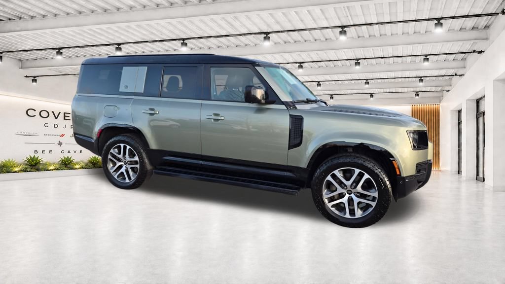 Used 2024 Land Rover Defender 130 X-Dynamic SE AWD/4WD image 15