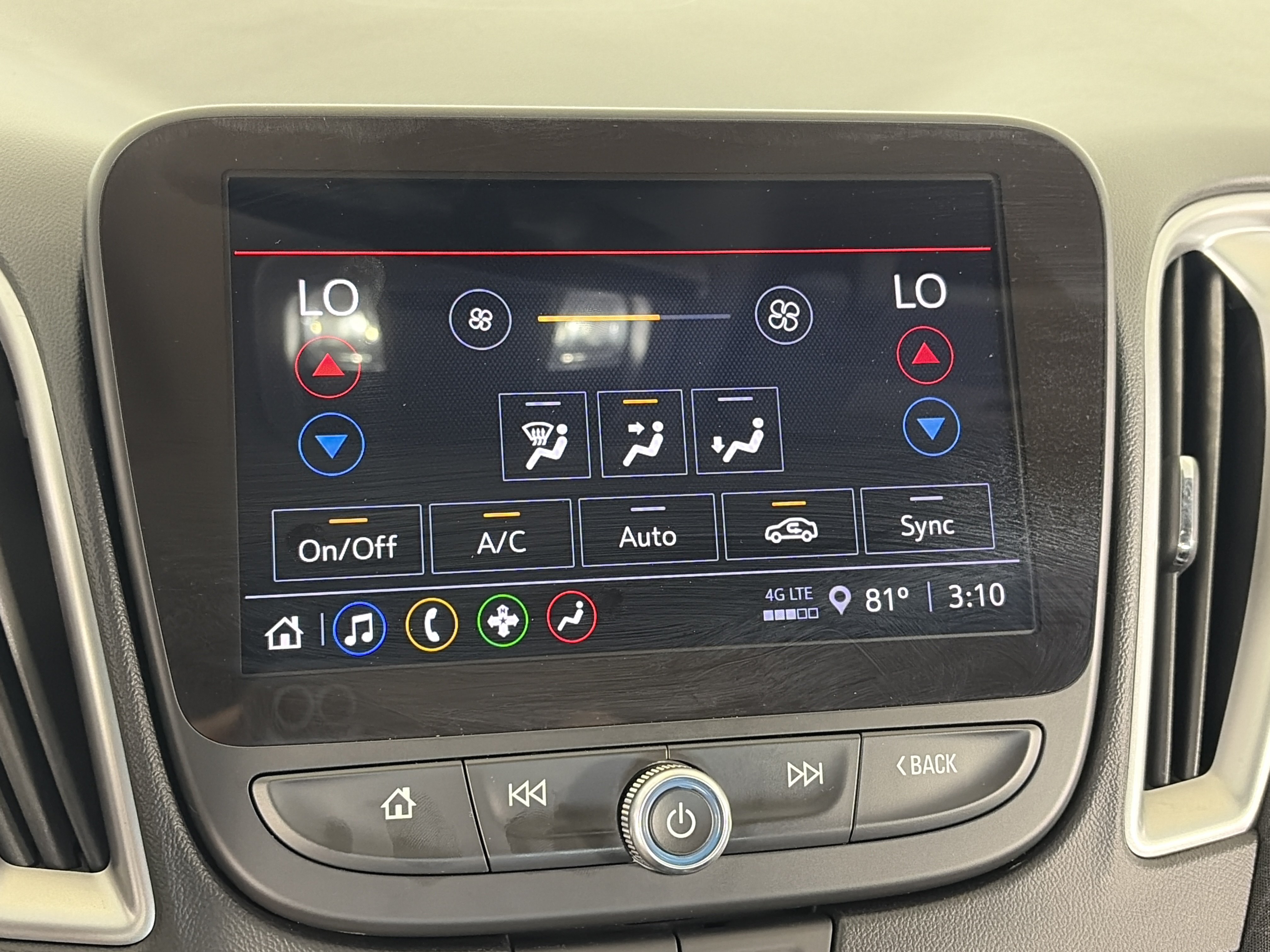 Used 2024 Chevrolet Malibu LT FWD image 21