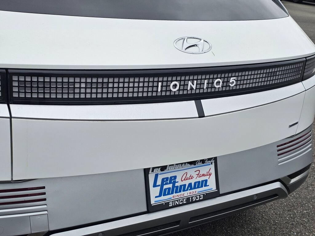 Used 2023 Hyundai Ioniq 5 Limited AWD/4WD image 25