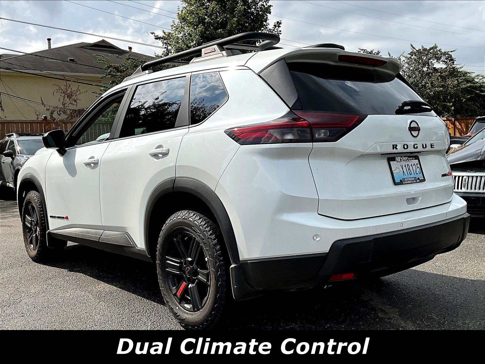 Certified 2026 Nissan Rogue SV AWD/4WD image 3