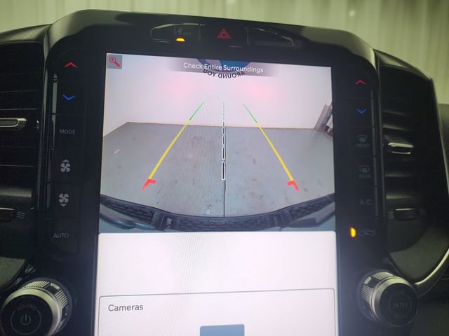 New 2026 RAM 1500 4x4 Crew Cab image 25