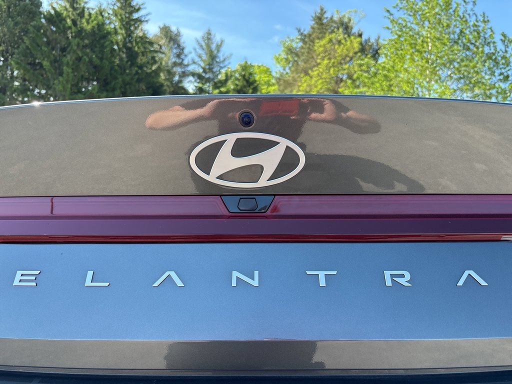 Certified 2024 Hyundai Elantra SEL FWD image 15