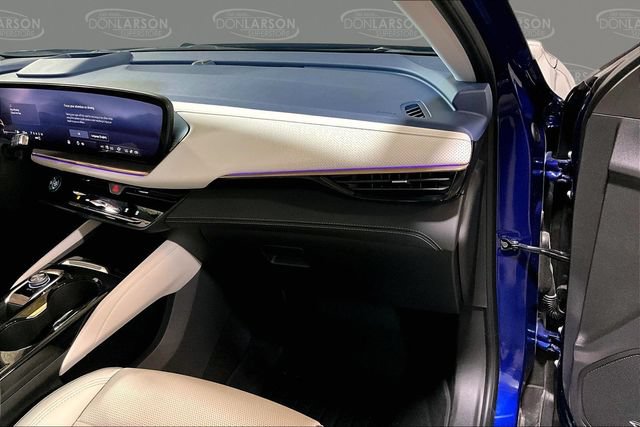 Certified 2025 Buick Envision Avenir AWD/4WD image 33
