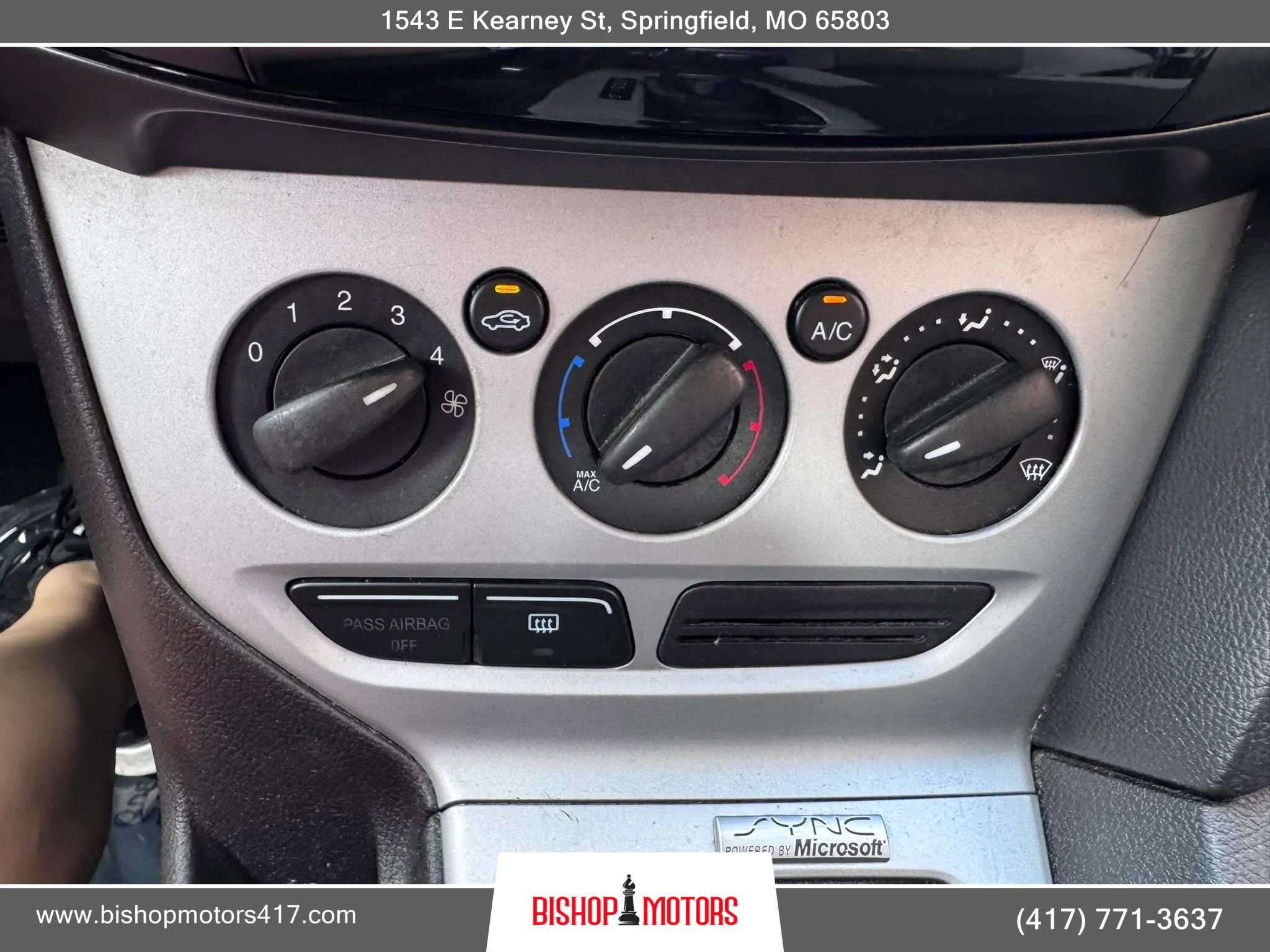 Used 2013 Ford Focus SE FWD image 28