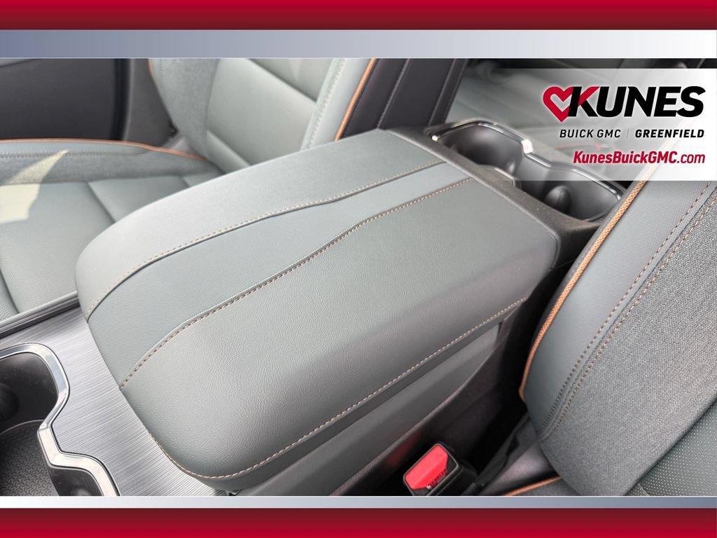 New 2026 GMC Acadia AT4 w/ Luxury Package AWD/4WD image 13