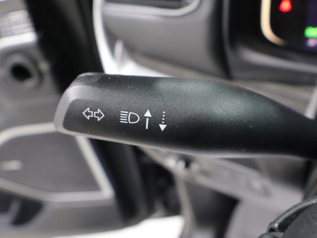 Used 2022 Jeep Wagoneer Series III AWD/4WD image 39
