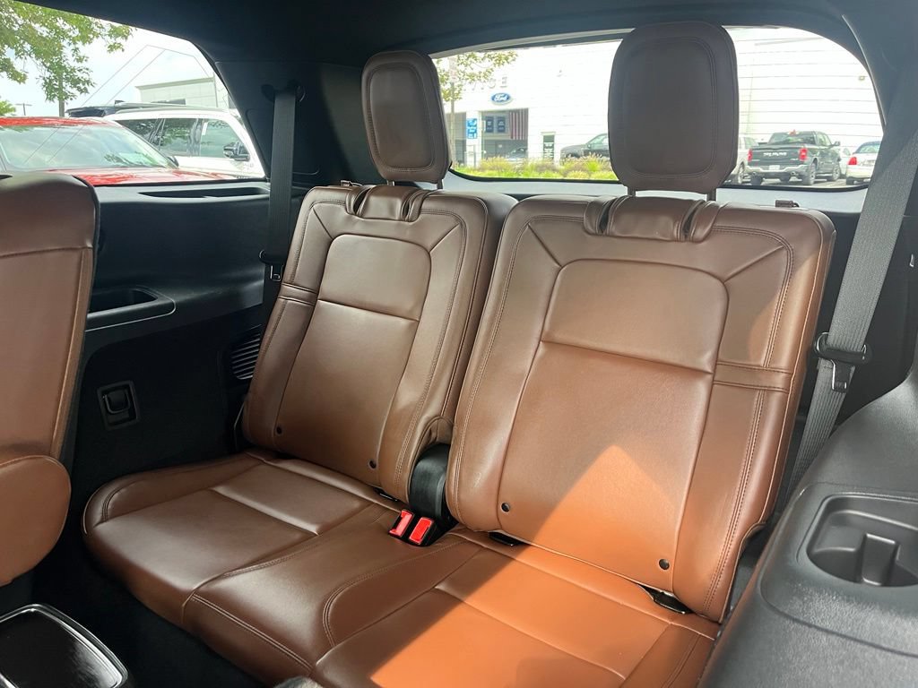 Certified 2023 Lincoln Aviator Reserve w/ Equipment Group 201A AWD/4WD image 19