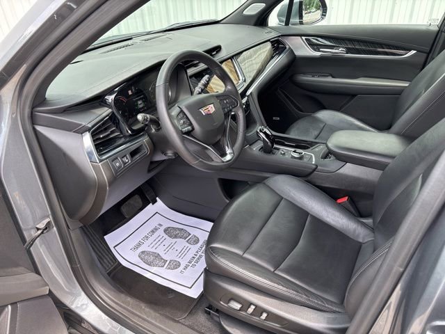 Used 2022 Cadillac XT6 Premium Luxury image 11
