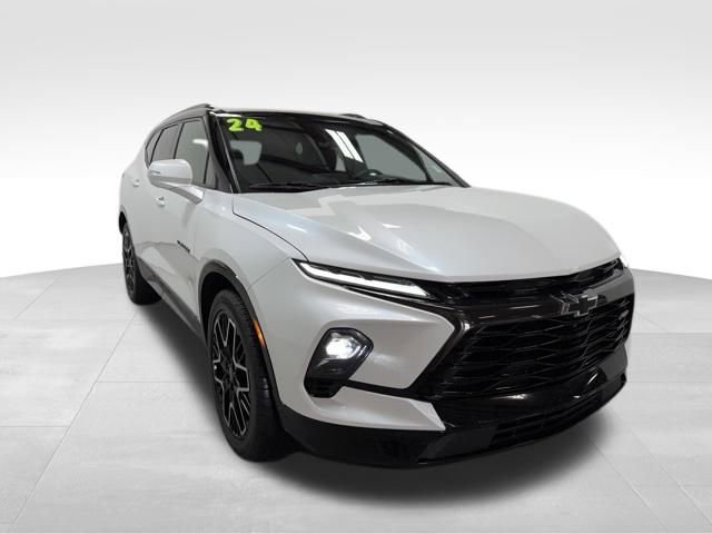 Used 2024 Chevrolet Blazer RS w/ Driver Confidence II Package image 5